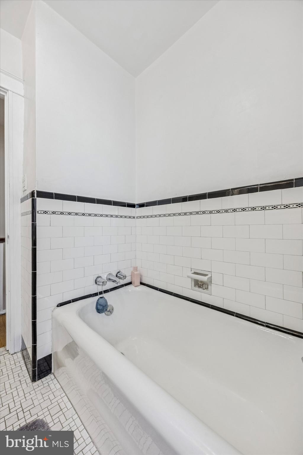 4032 Dayton Road Drexel Hill, PA 19026 - Photo 16 of 22 a view of water heater room