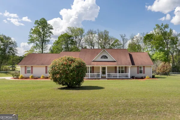 $269,900 | 543 Pointe W Drive, Dublin, GA 31021