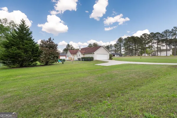 $269,900 | 543 Pointe W Drive, Dublin, GA 31021