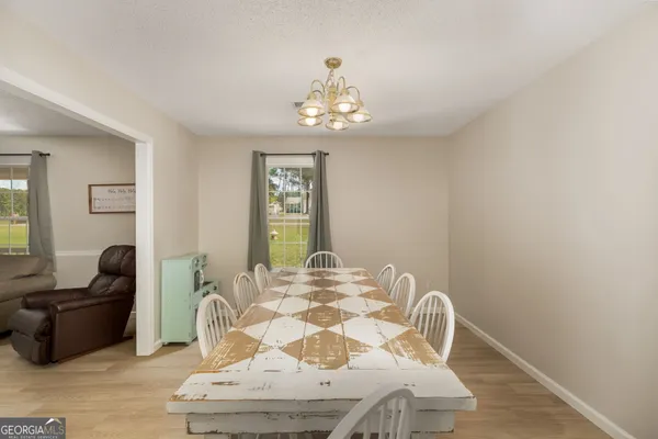 $269,900 | 543 Pointe W Drive, Dublin, GA 31021