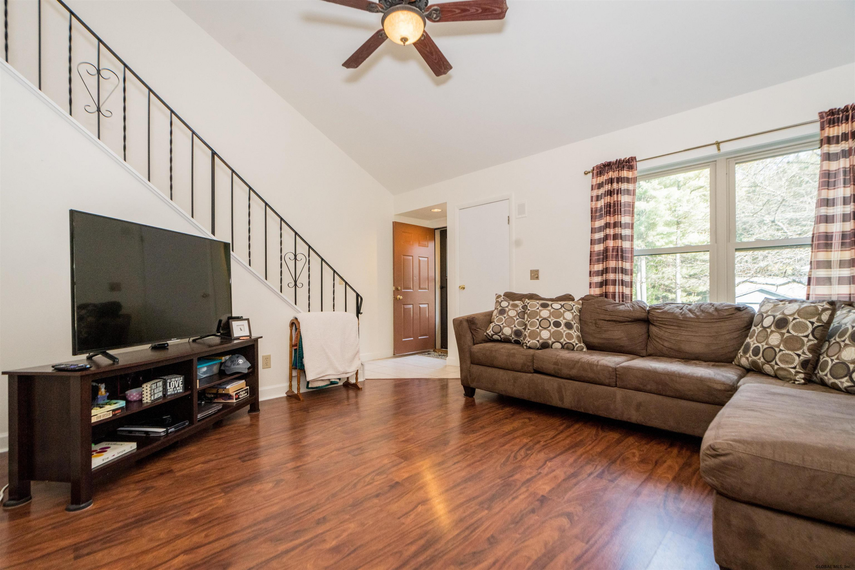 136 Thimbleberry Road Malta, NY 12020 - Photo 3 of 32 Photo 3