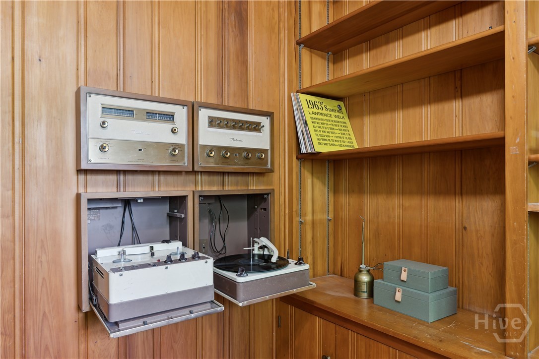 1525 Whitney Road Savannah, GA 31406 - Photo 23 of 48 Gallery Image 23