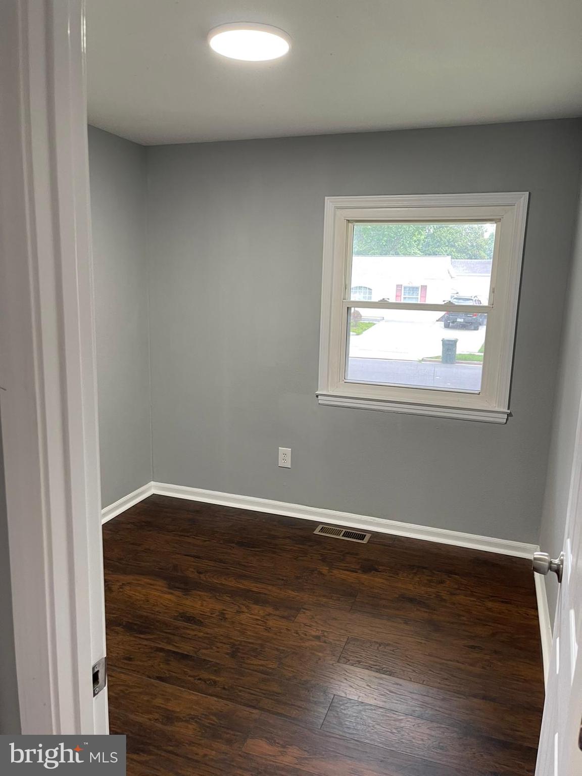 610 West Nettle Tree Road Sterling, VA 20164 - Photo 10 of 37 BEDROOM