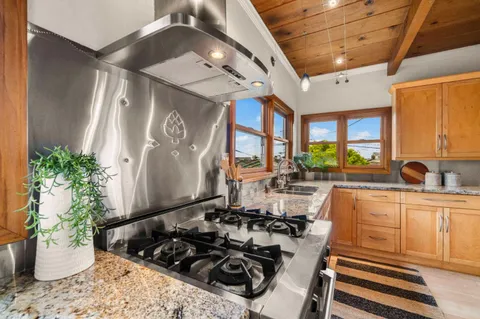 $1,500,000 | 855 San Ramon Avenue, Moss Beach, CA 94038