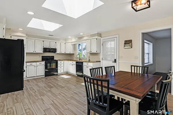 $4,200 | 8 Woodchuck Court, Norwalk, CT 06854
