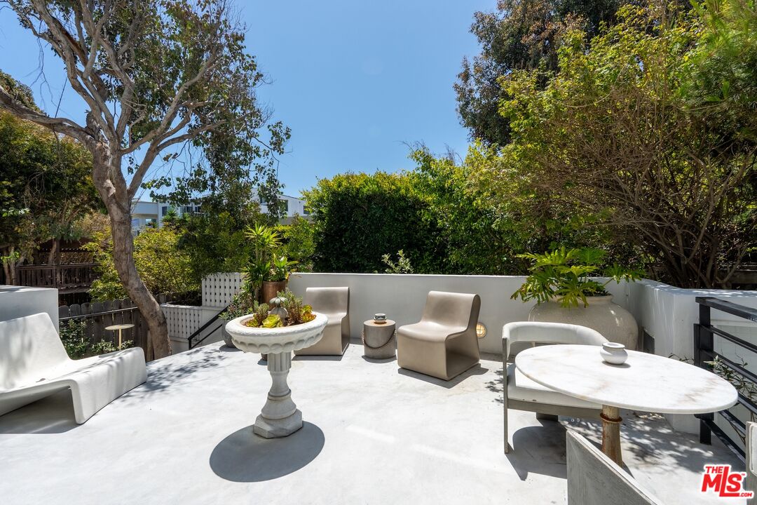 15 Reef Street Marina del Rey, CA 90292 - Photo 10 of 52