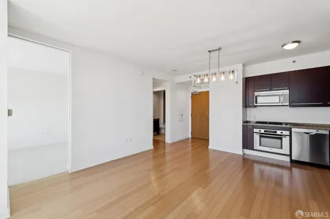 $815,000 | 425 1st Street, Unit 4304, San Francisco, CA 94105