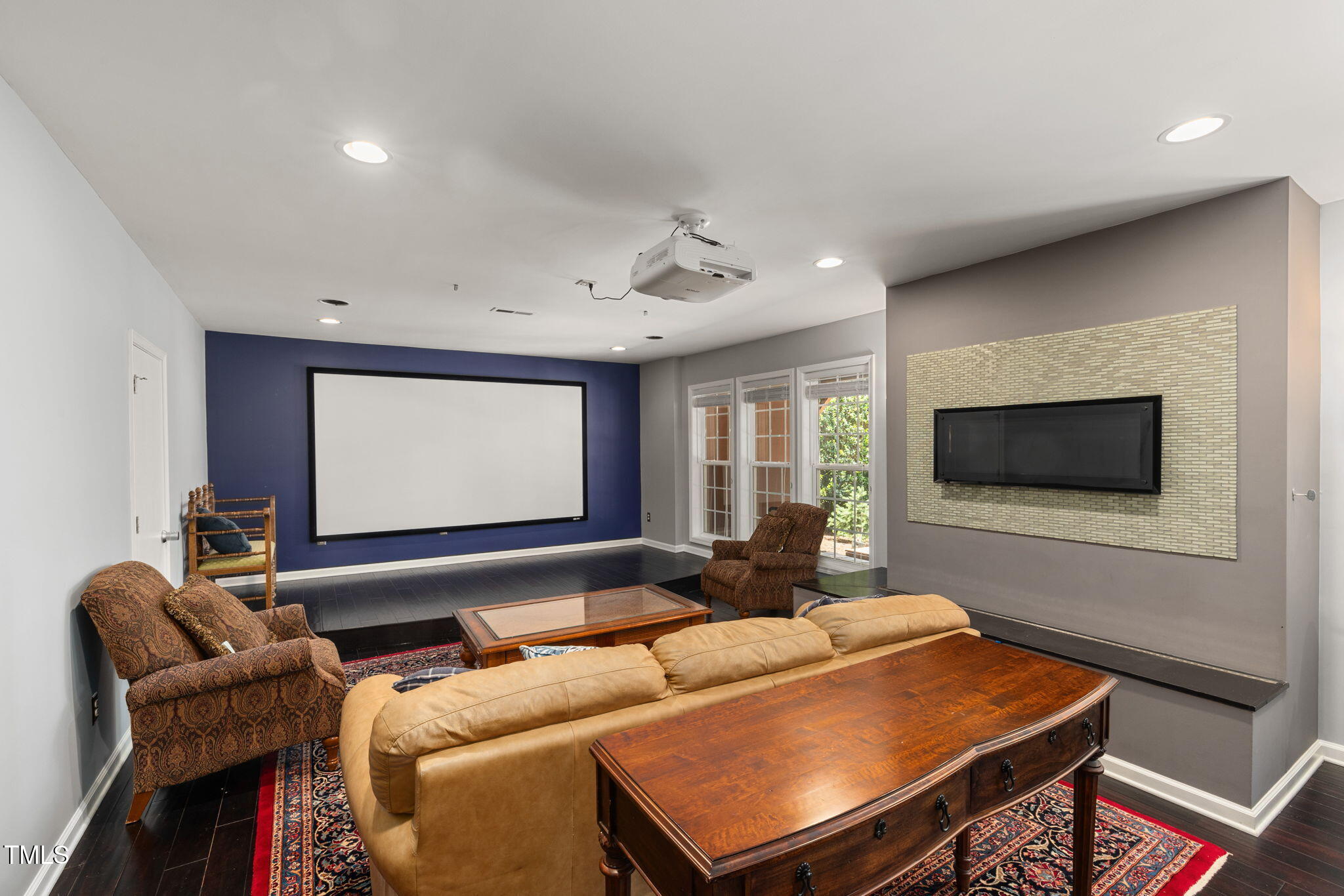 8106 Sommerwell Street Raleigh, NC 27613 - Photo 42 of 61 Entertainment area