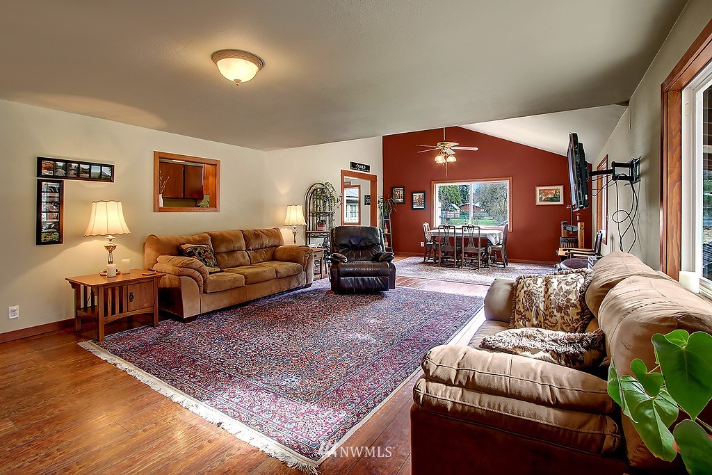 24505 Florence Acres Road Monroe, WA 98272 - Photo 3 of 18
