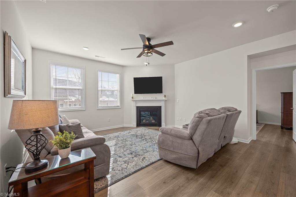 6524 Grogan Hill Road Whitsett, NC 27377 - Photo 12 of 39 Living Room
