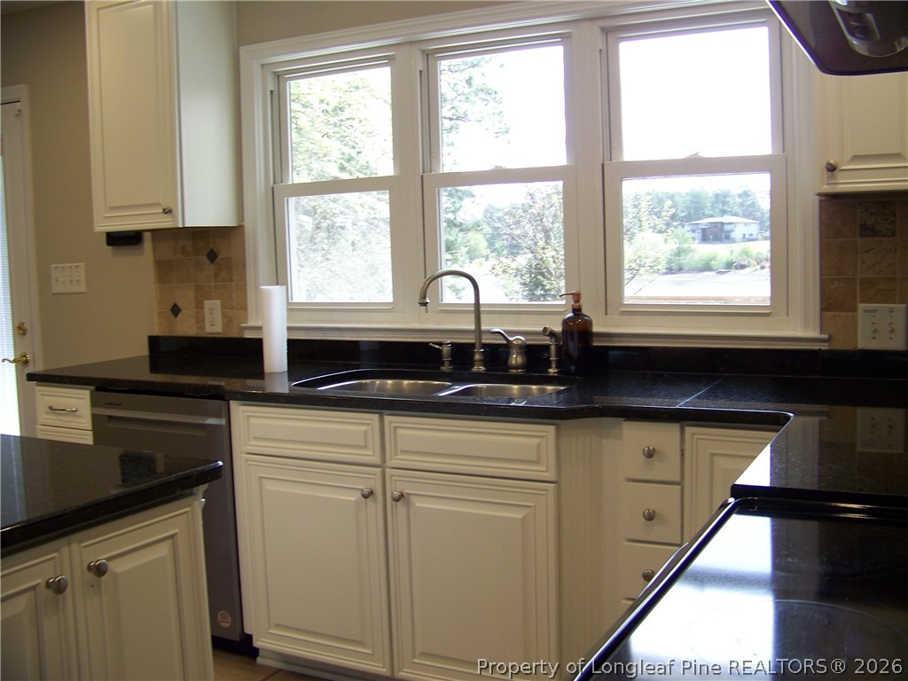 6829 Towbridge Road Fayetteville, NC 28306 - Photo 17 of 49