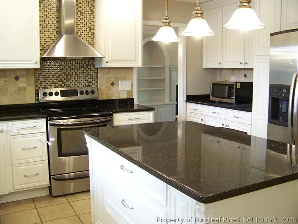 $3,000 | 6829 Towbridge Road, Fayetteville, NC 28306