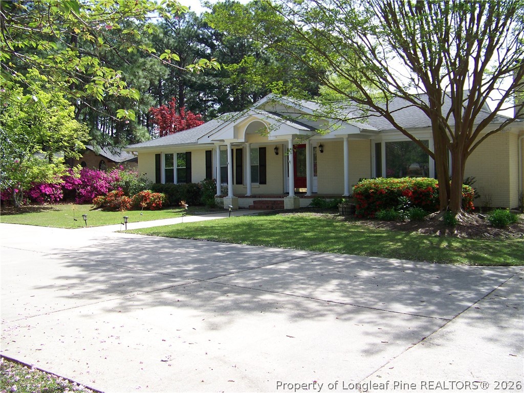 6829 Towbridge Road Fayetteville, NC 28306 - Photo 3 of 49