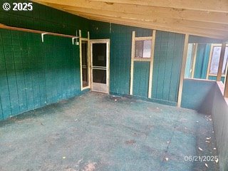 266 Woodruff Mountain Road Roseburg, OR 97471 - Photo 3 of 43