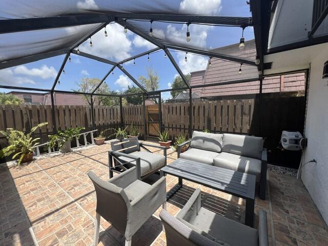 7542 Courtyard Run East Boca Raton, FL 33433 - Photo 2 of 23 Patio Courtyard