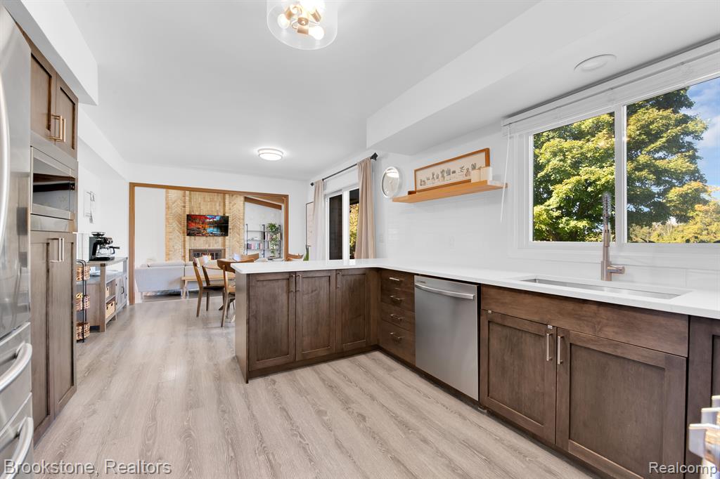 700 Denham Lane Rochester Hills, MI 48307 - Photo 13 of 56
