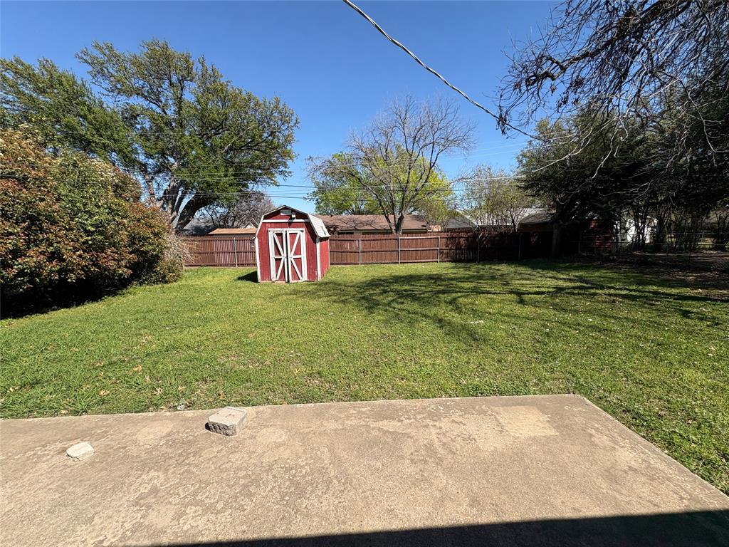 1111 Duane Street Benbrook, TX 76126 - Photo 27 of 28