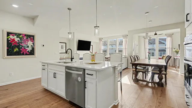 $529,000 | 5512 East Spaniel Drive, Ann Arbor, MI 48108