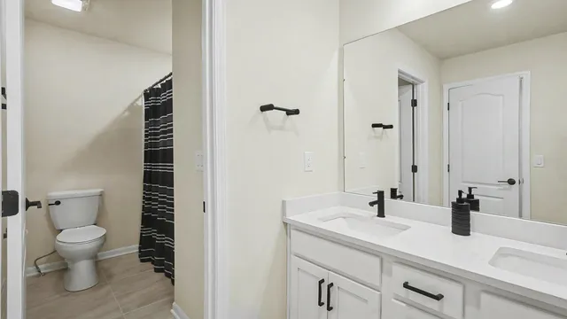 $529,000 | 5512 East Spaniel Drive, Ann Arbor, MI 48108