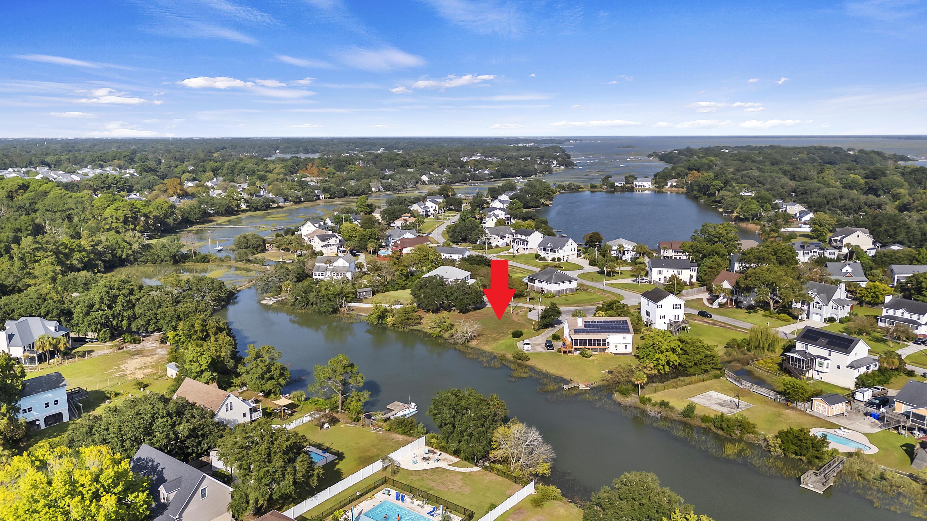 1410 Ordinance Point Charleston, SC 29412 - Photo 2 of 10 DJI_20251001160753_0028_D.1