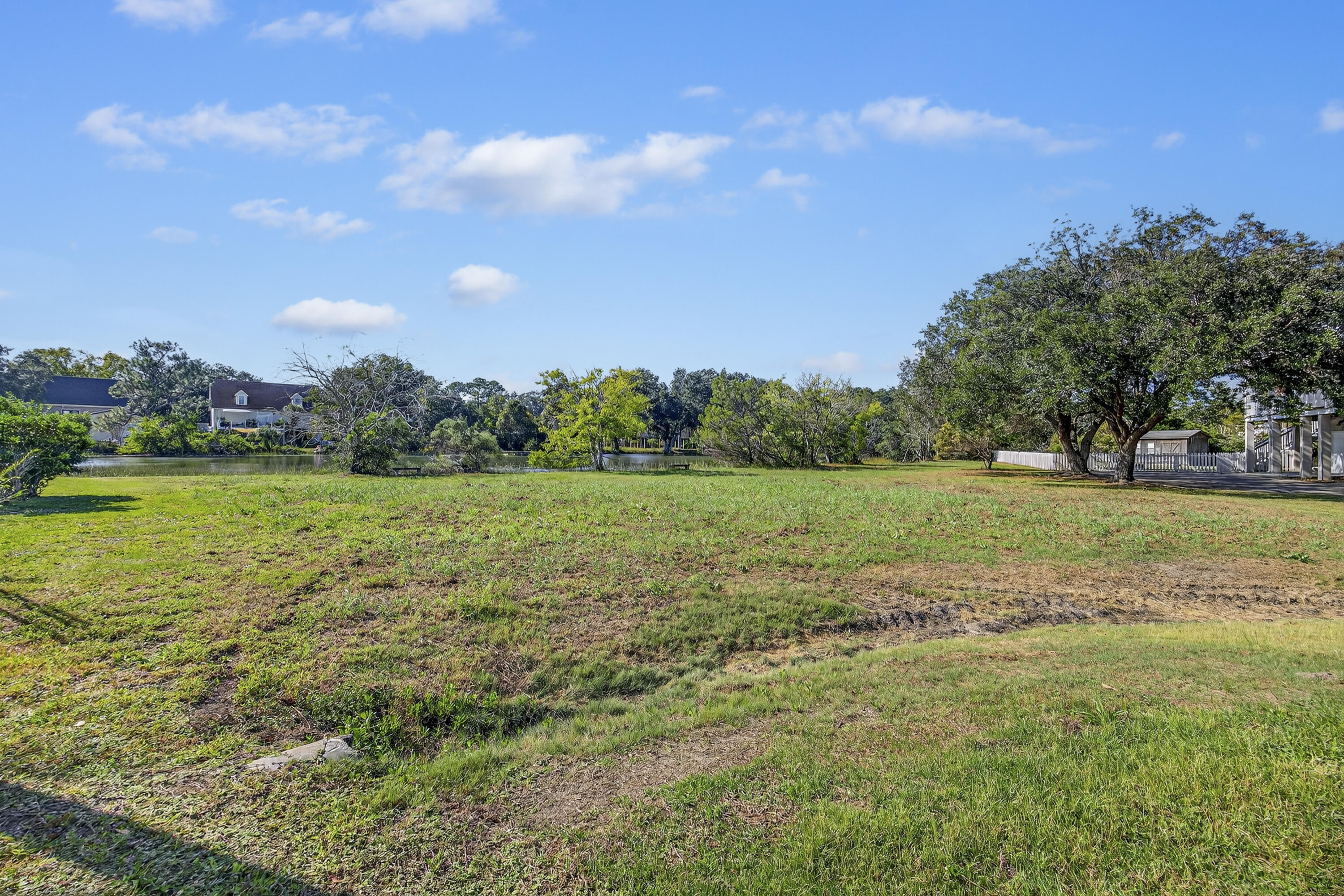 1410 Ordinance Point Charleston, SC 29412 - Photo 8 of 10 243A0535