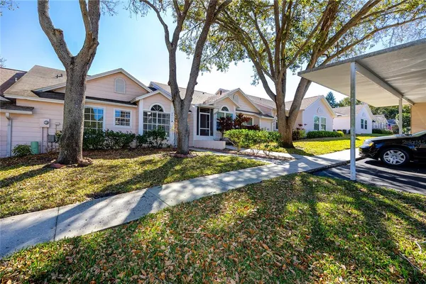 $1,800 | 2411 Bentley Drive, Unit 2411, Palm Harbor, FL 34684