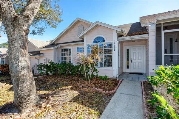 $1,800 | 2411 Bentley Drive, Unit 2411, Palm Harbor, FL 34684