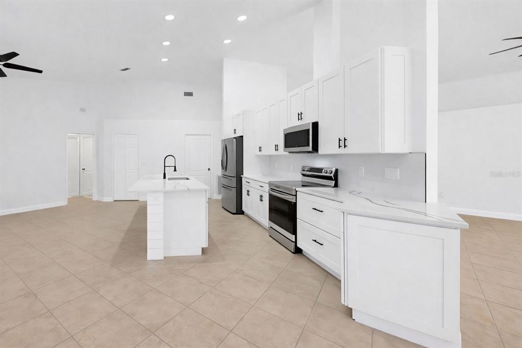 6409 Stone River Road Bradenton, FL 34203 - Photo 18 of 72