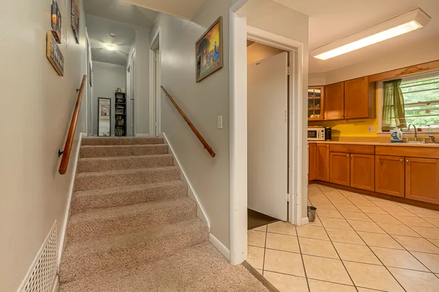 $179,900 | 804 South Valley Road, Carbondale, IL 62901