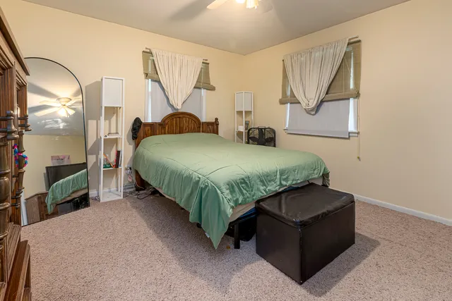 $179,900 | 804 South Valley Road, Carbondale, IL 62901