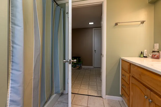 $179,900 | 804 South Valley Road, Carbondale, IL 62901