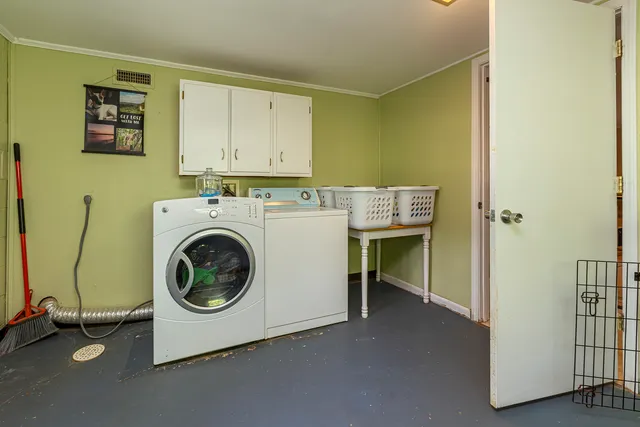 $179,900 | 804 South Valley Road, Carbondale, IL 62901