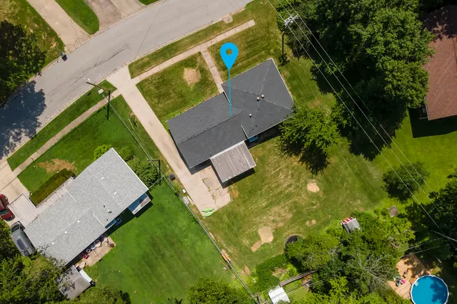 $179,900 | 804 South Valley Road, Carbondale, IL 62901