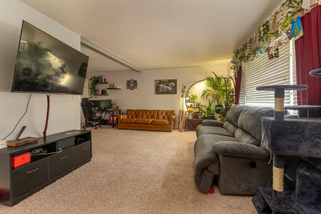 $179,900 | 804 South Valley Road, Carbondale, IL 62901