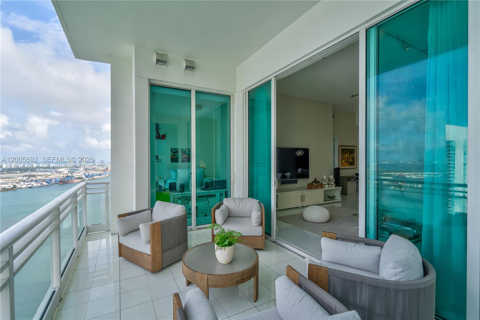 900 Brickell Key Boulevard, Unit 3002 Miami, FL 33131 - Photo 13 of 47