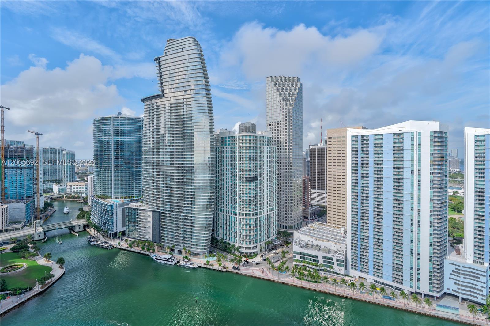 900 Brickell Key Boulevard, Unit 3002 Miami, FL 33131 - Photo 15 of 47