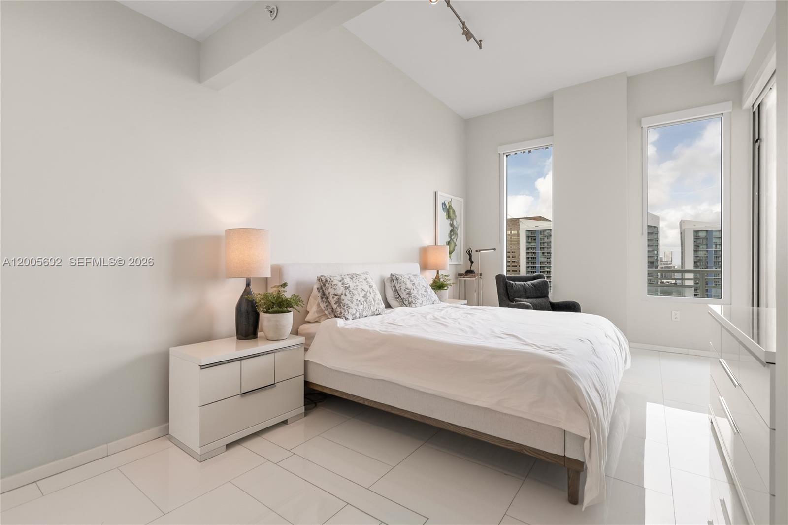 900 Brickell Key Boulevard, Unit 3002 Miami, FL 33131 - Photo 32 of 47