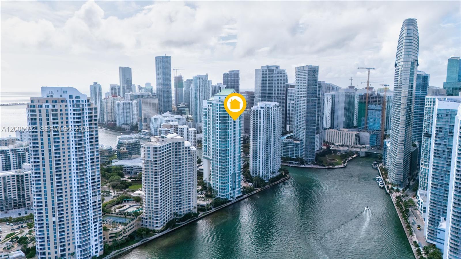 900 Brickell Key Boulevard, Unit 3002 Miami, FL 33131 - Photo 46 of 47