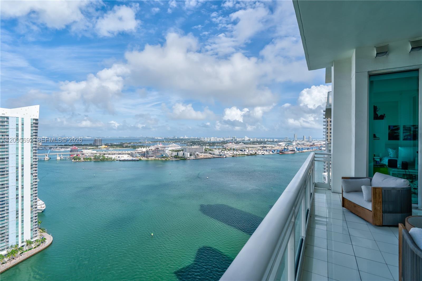 900 Brickell Key Boulevard, Unit 3002 Miami, FL 33131 - Photo 10 of 47