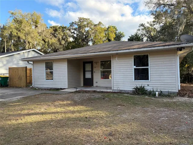 $1,600 | 548 East Walts Avenue, Deland, FL 32724