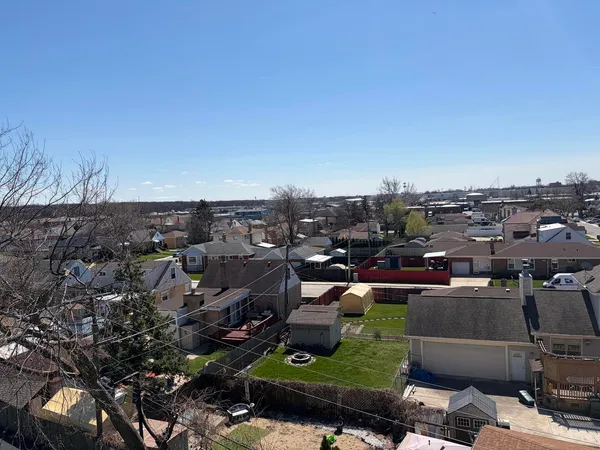 $259,900 | 9355 Irving Park Road, Unit 402, Schiller Park, IL 60176
