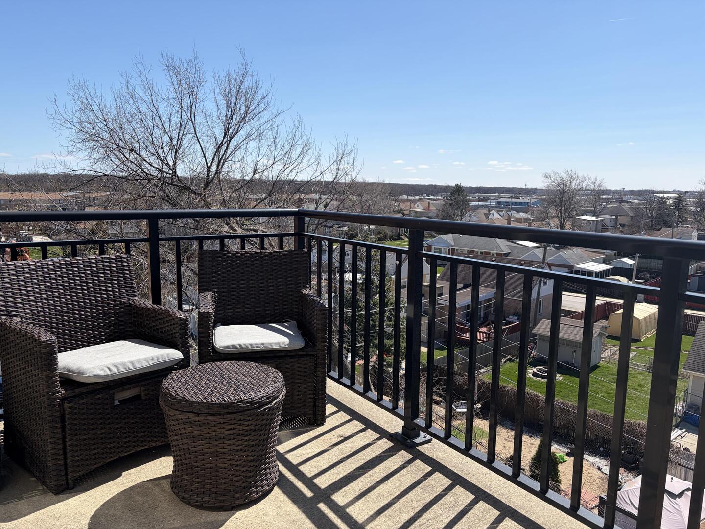 9355 Irving Park Road, Unit 402 Schiller Park, IL 60176 - Photo 16 of 23