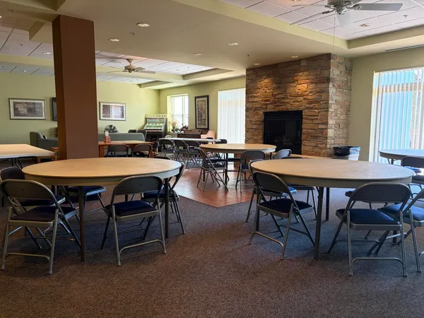 $259,900 | 9355 Irving Park Road, Unit 402, Schiller Park, IL 60176