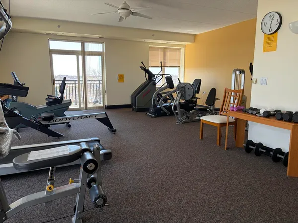 $259,900 | 9355 Irving Park Road, Unit 402, Schiller Park, IL 60176