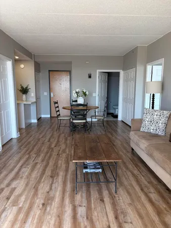 $259,900 | 9355 Irving Park Road, Unit 402, Schiller Park, IL 60176
