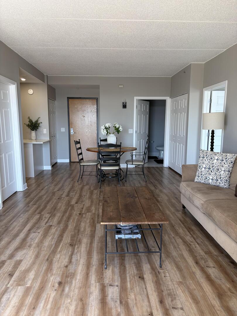 9355 Irving Park Road, Unit 402 Schiller Park, IL 60176 - Photo 9 of 23