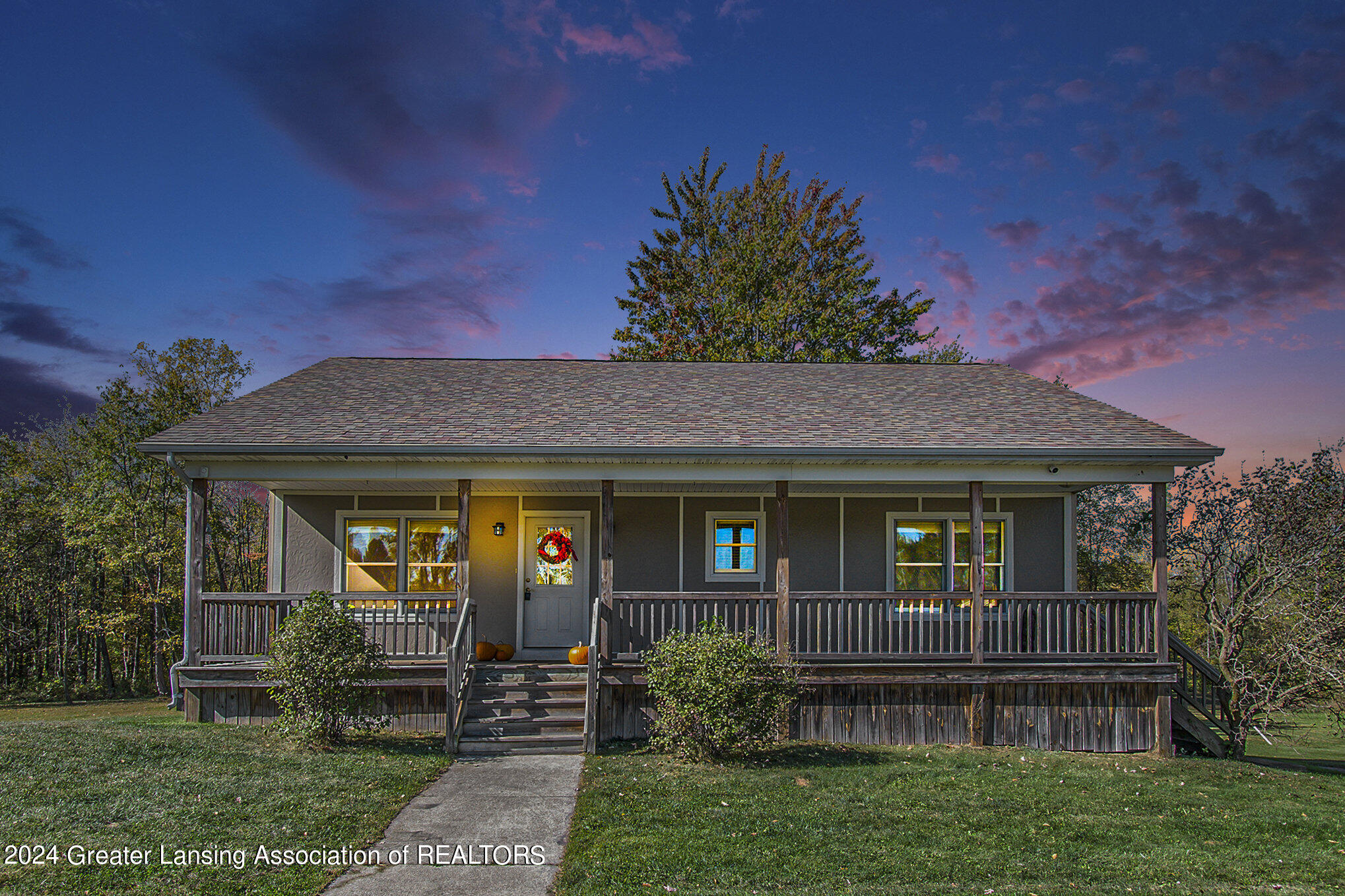7789 Williams Road Lansing, MI 48911 - Photo 2 of 36 002_ndp3968_-twilight