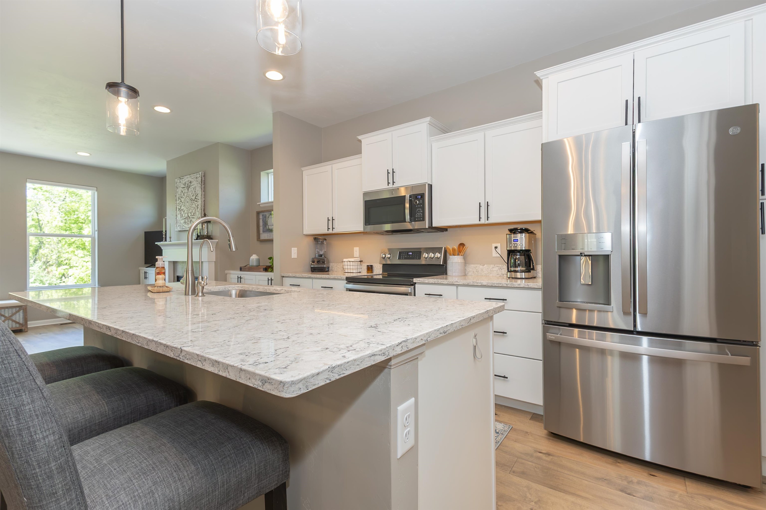 2263 East Baldeagle Drive Appleton, WI 54913 - Photo 8 of 47