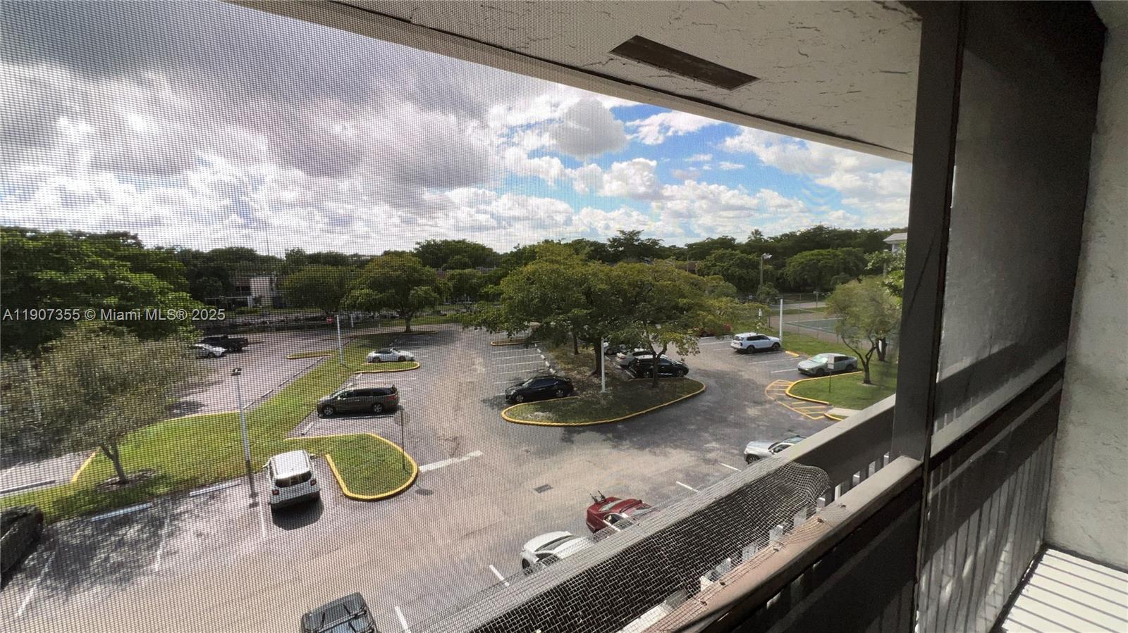 711 North Pine Island Road, Unit 415 Plantation, FL 33324 - Photo 9 of 19