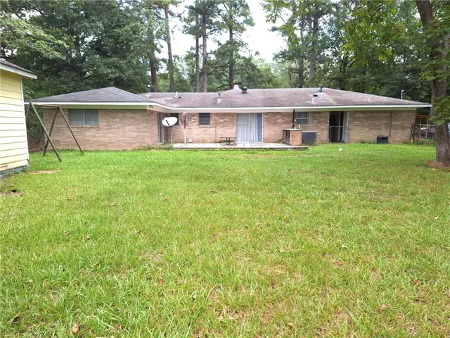 $230,000 | 652 Barron Chapel Road, Pineville, LA 71360